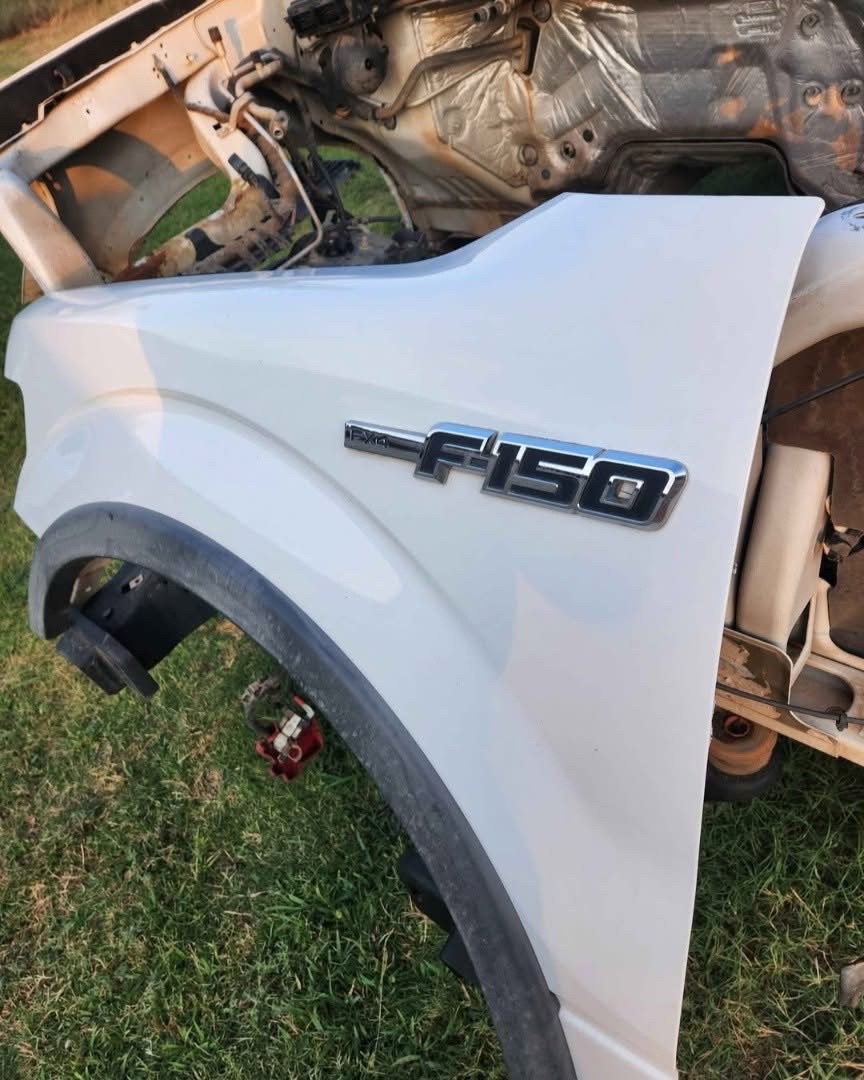 OEM Ford F-150 left front fender - Image 3